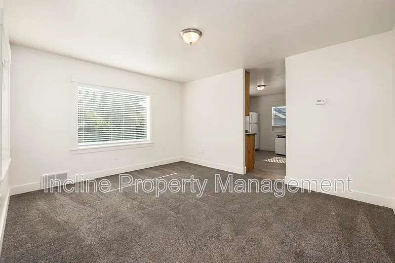 2 bed, 1.0 bath, 800 sqft, $1,450 — Photo 4