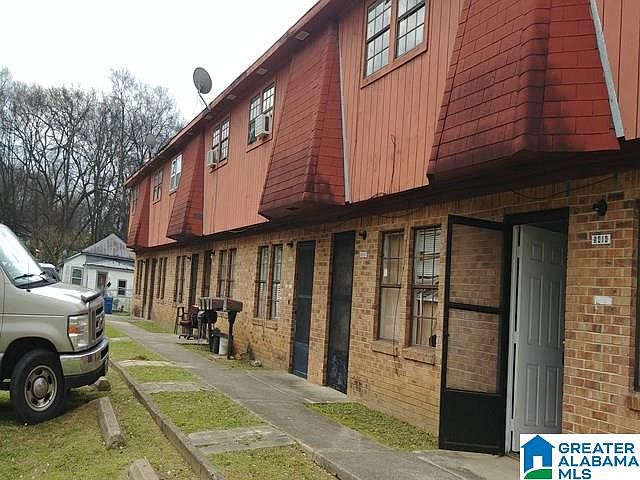 2nd image of 5416 Avenue D NE