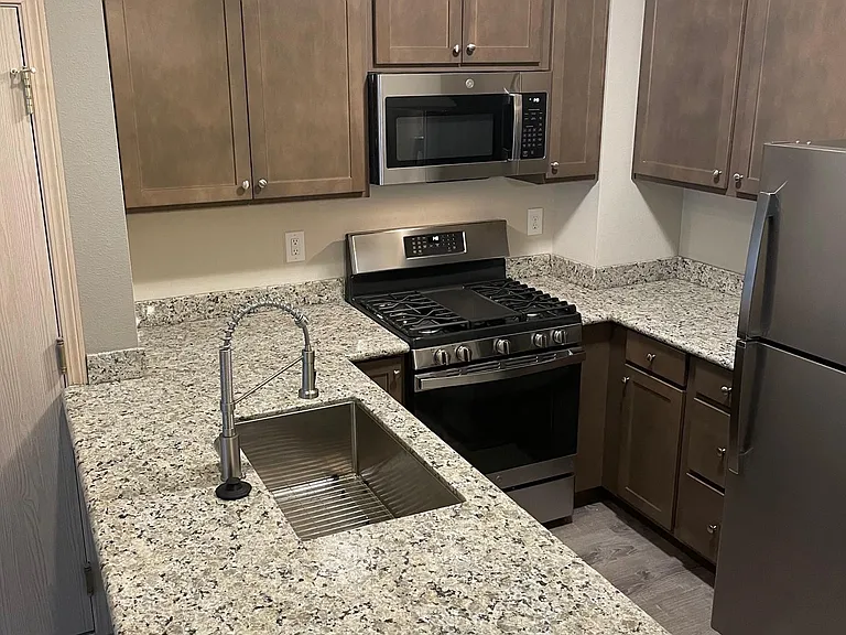 1615 Bellevue Way NE #1 — Photo 2