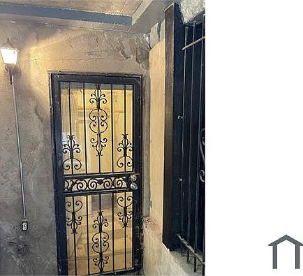 3rd image of 2429 W Lexington St #G