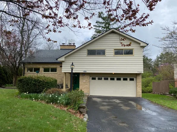 7541 Hosbrook Rd, Cincinnati, OH 45243