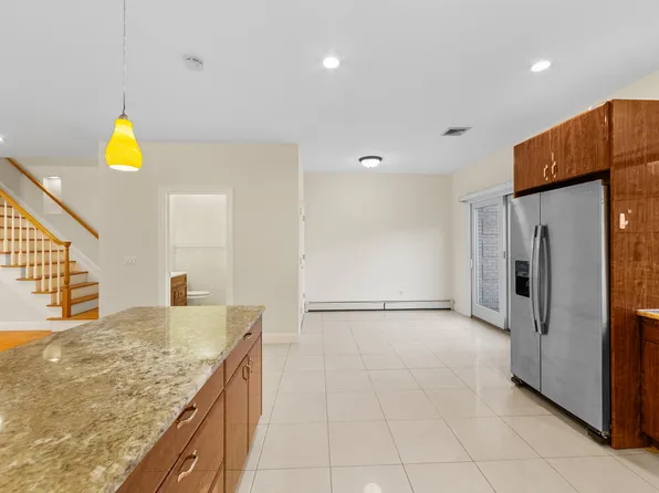 333 Lincoln Avenue image 16 of 37