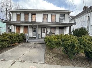 242 Wahconah St, Pittsfield, MA 01201