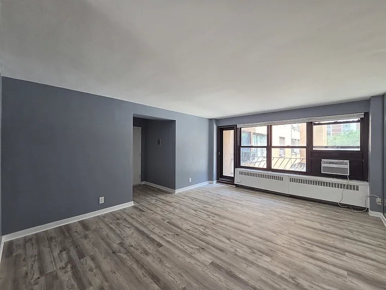 6118 N Sheridan Rd #208 — Photo 4