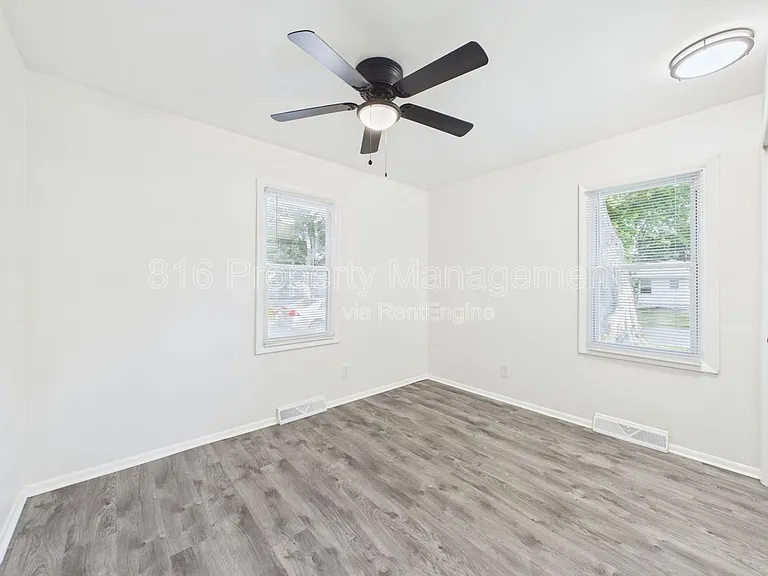 11018 Booth Ave — Photo 15