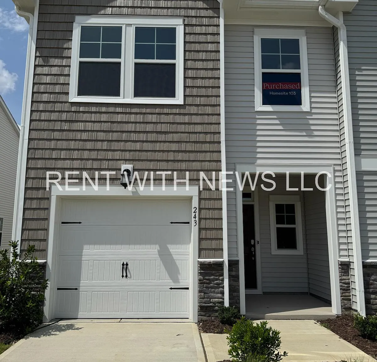 3 bed, 2.5 bath, 1581 sqft, $1,695 — Photo 1