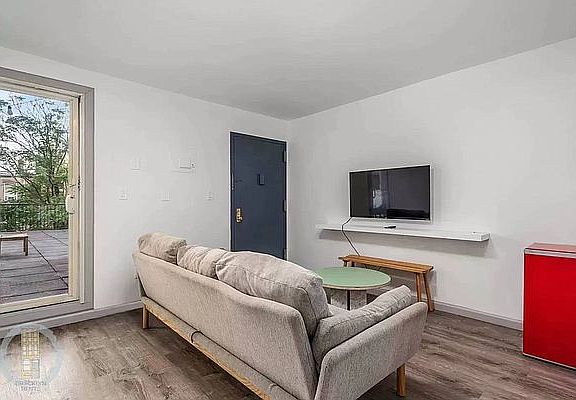 3rd image of 144 W 133rd St #P