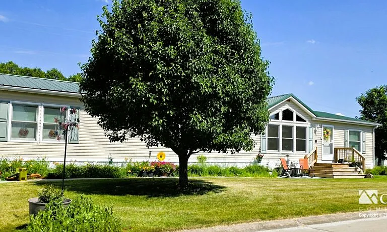 West Branch Village — Photo 7