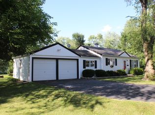 6 Craig Ter, Lake Zurich, IL 60047