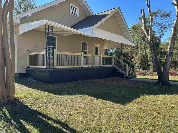 19 Clemson St, Liberty, SC 29657