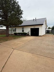 916 E A St, Altus, OK, 73521