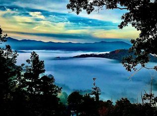 115 Wilkhaven Trl, Waynesville, NC 28785