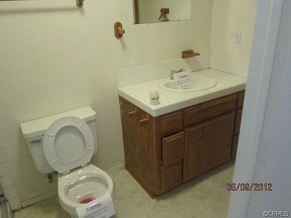 4th image of 820 Fern Dr