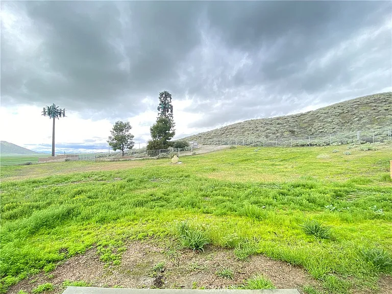 14670 Gilman Springs Rd — Photo 48