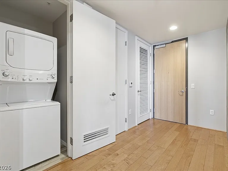 353 E Bonneville Ave #295 — Photo 14