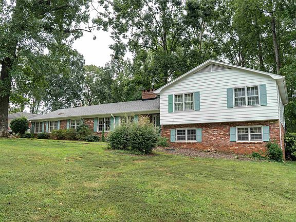 3rd image of 692 Perrin Dr