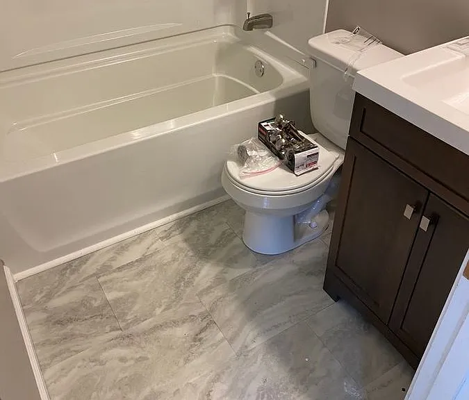 904 Georgian Dr #L — Photo 5
