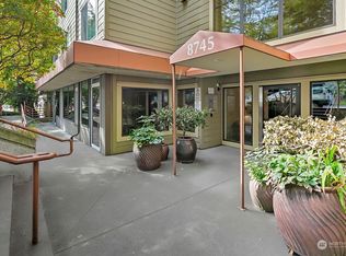 8745 Greenwood Ave N APT 106, Seattle, WA