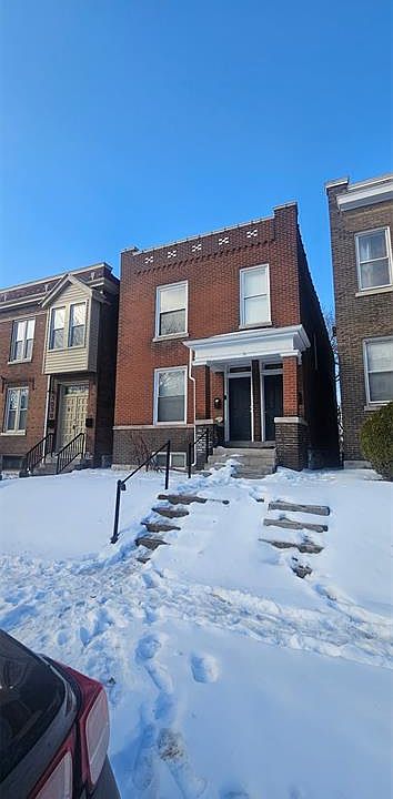 2nd image of 3531 Giles Ave