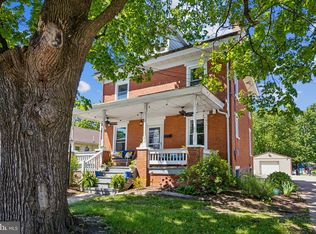 22 S 5th St, Oxford, PA 19363