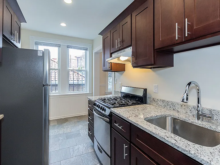 33 Walbridge St #9 — Photo 5