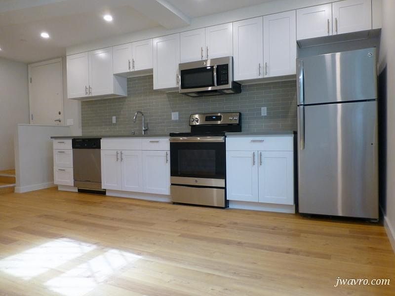 1st image of 1390 Clay St #1385-A