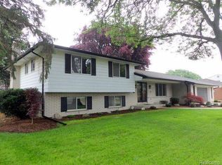 10749 Andrews Ave, Allen Park, MI 48101
