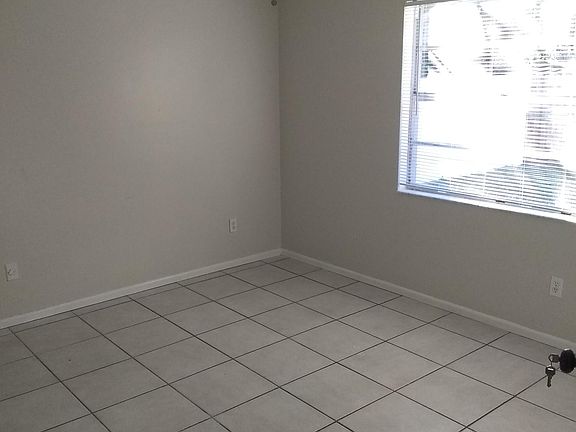 4th image of 1368 San Diego Ct