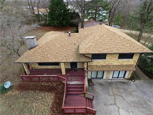 940 Saint Clair Ct photo 1