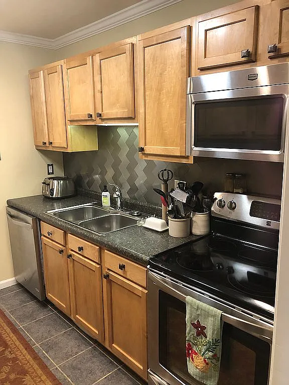 9 E Cresthill Rd Unit 26 photo 1
