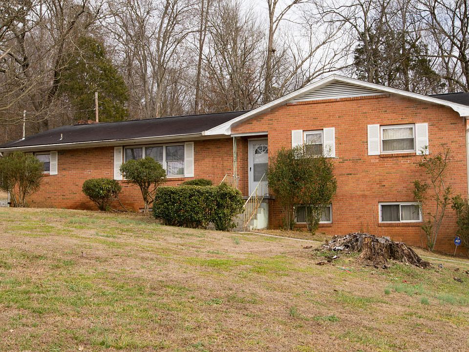 1st image of 404 Lupine Dr