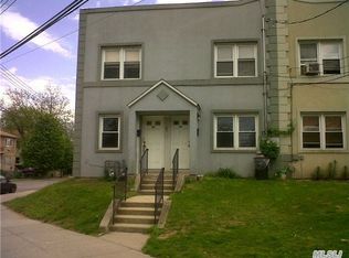 18318 140th Ave, Springfield Gardens, NY 11413