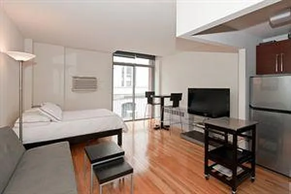 Rented by Douglas Elliman | media 25
