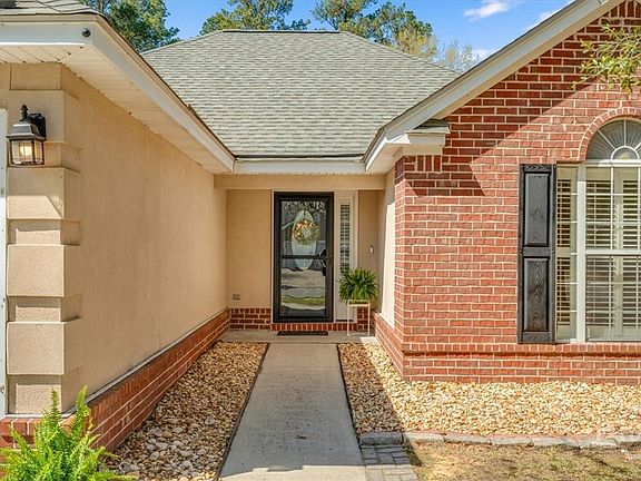 4th image of 331 Laurel Hill Circle