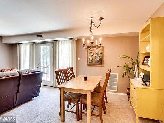 3rd image of 12707 Gordon Blvd APT 50