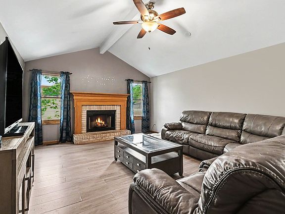 3rd image of 2116 Mystic Dr