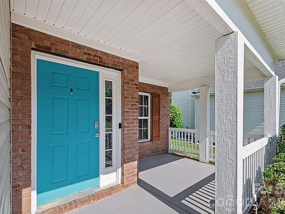4th image of 2133 Majestic Poplar Dr