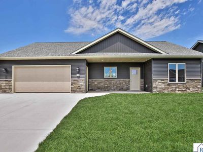 412 22nd Ave NW, Waseca, MN, 56093