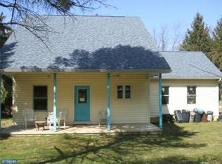 210 Graves Rd, Oxford, PA 19363