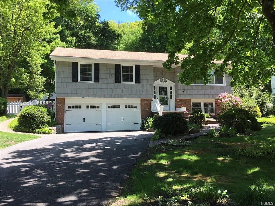 1st image of 9 Colony Glen Dr
