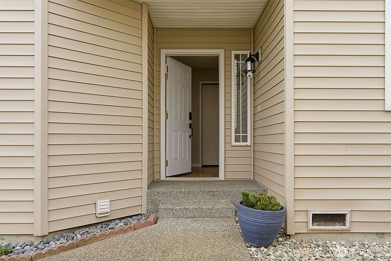 3rd image of 13004 58th Avenue NE