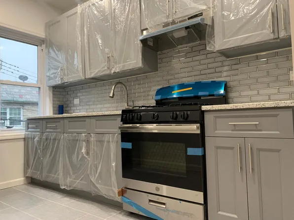 9504 Woodhaven Ct, Ozone Park, NY 11416