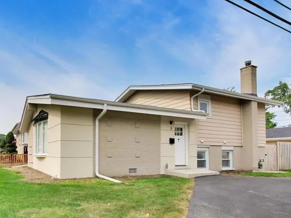 3 W White Oak St, Arlington Heights, IL 60005