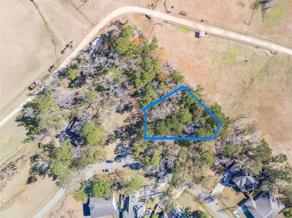 25 Holly Springs Dr, Conroe, TX 77302