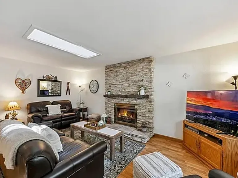 803 Michael Dr — Photo 5