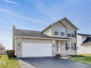 2910 Bloomfield Dr, Joliet, IL 60436