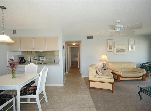 5th image of 330 Kon Tiki Dr APT C6
