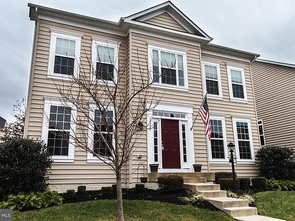 3rd image of 12598 Stone Lined Cir