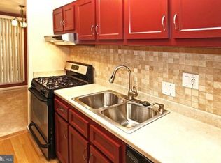 3378 Woodburn Rd APT 24, Annandale, VA 22003