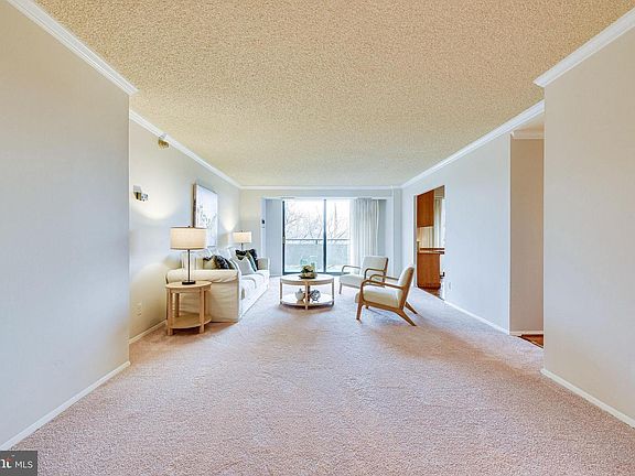 4th image of 1800 Old Meadow Rd APT 305